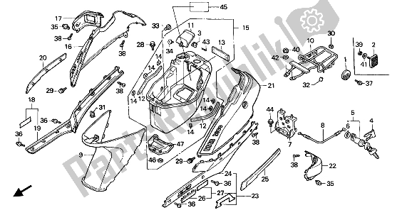 Alle onderdelen voor de Lichaams Dekking van de Honda SA 50 1 1993