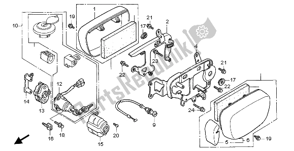 Toutes les pièces pour le Couvercle Latéral De Carburateur du Honda VF 750C 1995