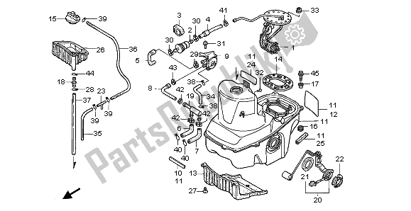 Toutes les pièces pour le Réservoir D'essence du Honda ST 1100 1996