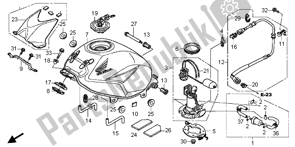 All parts for the Fuel Tank of the Honda CBR 125 RT 2013