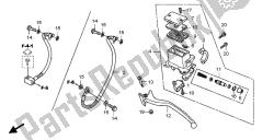 RR. BRAKE MASTER CYLINDER