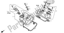 CYLINDER HEAD COVER