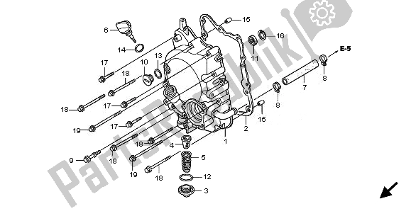 All parts for the Right Crankcase Cover of the Honda SH 150R 2010