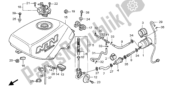 All parts for the Fuel Tank of the Honda NTV 650 1995