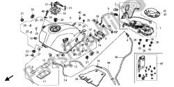 réservoir de carburant et pompe à carburant