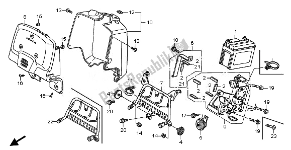 All parts for the Front Cover & Battery of the Honda NPS 50 2011