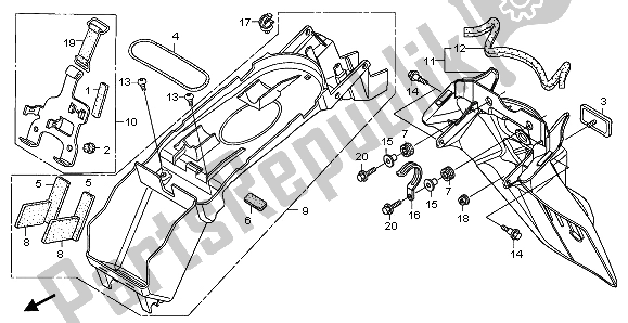 Alle onderdelen voor de Achterspatbord van de Honda XL 1000V 2007