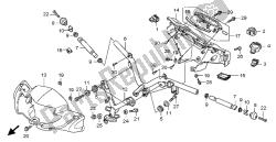 gestire il tubo e coprire il coperchio e l'interruttore