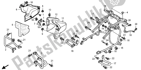 All parts for the Engine Guard of the Honda GL 1800 2013