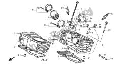 CYLINDER & CYLINDER HEAD (REAR)