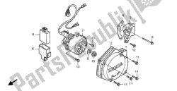 lewa pokrywa skrzyni korbowej i generator