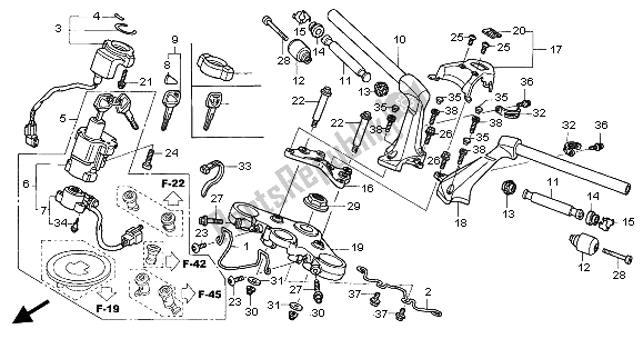 Toutes les pièces pour le Tuyau De Poignée Et Pont Supérieur du Honda ST 1300 2003