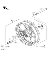 FRONT HUB