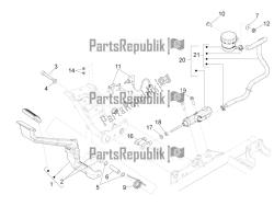 REAR MASTER CYLINDER