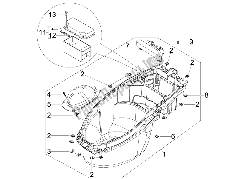 Toutes les pièces pour le Logement De Casque - Sous La Selle du Piaggio NRG Power DT Serie Speciale D 50 2007