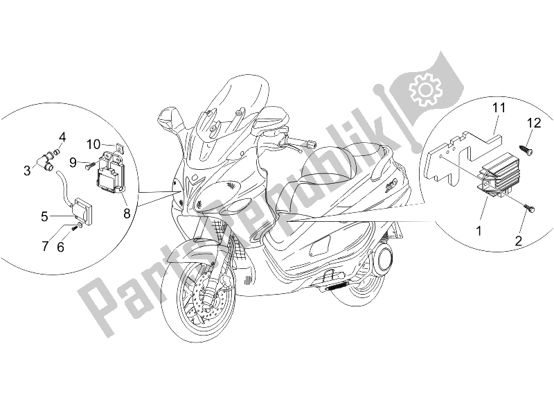 Alle onderdelen voor de Spanningsregelaars - Elektronische Regeleenheden (ecu) - H. T. Spoel van de Piaggio X9 125 Evolution Potenziato UK 2006