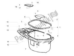 logement de casque - sous la selle