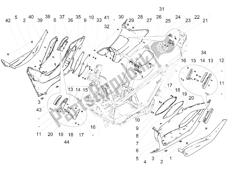 Todas las partes para Cubierta Central - Reposapiés de Piaggio MP3 300 Yourban ERL 2011