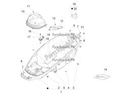 logement de casque - sous la selle