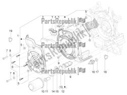 Flywheel magneto cover - Oil filter