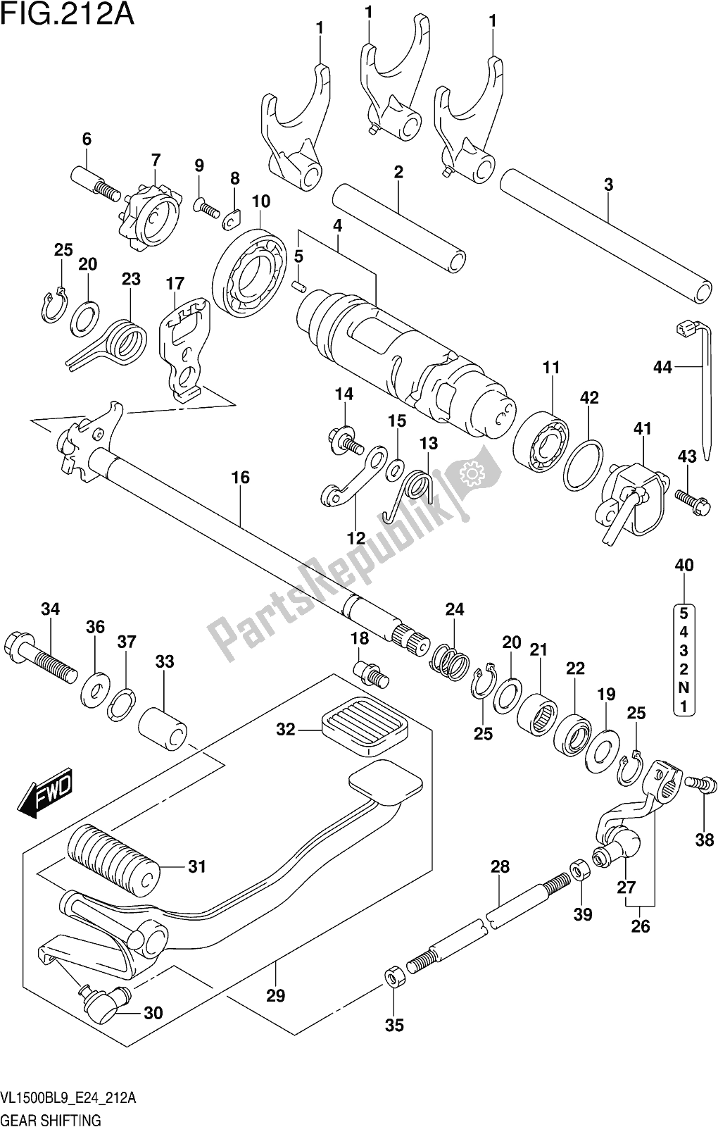All parts for the Fig. 212a Gear Shifting of the Suzuki VL 1500B 2019