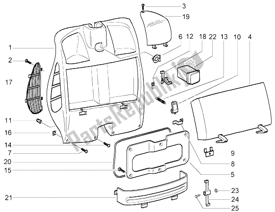 Toutes les pièces pour le Top Case Avant du Vespa Granturismo 125 L 2003