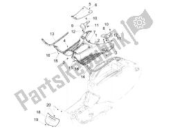 Central cover - Footrests