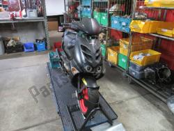 Aprilia SR 50cc 2000 Disassembled for parts