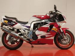 Suzuki GSX R 750W 750cc 1995 Disassembled for parts