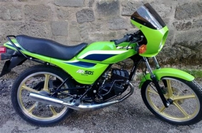 De onderdelen catalogus van de Kawasaki AR80 1990, 80cc