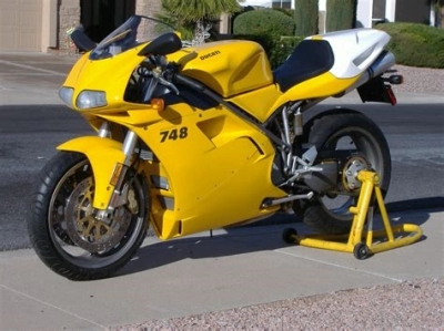 De onderdelen catalogus van de Ducati Superbike (748) 2001, 748cc