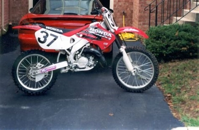 De onderdelen catalogus van de Honda Cr125r 1999, 125cc