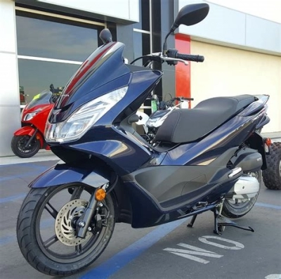 De onderdelen catalogus van de Honda PCX150 2017, 150cc