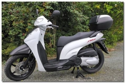 De onderdelen catalogus van de Honda Sh300 2009, 300cc