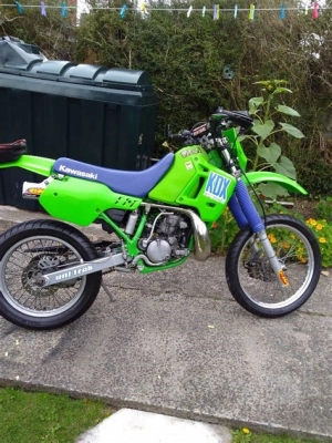 De onderdelen catalogus van de Kawasaki Kdx200 1989, 200cc