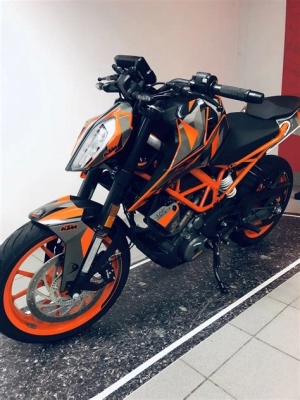 De onderdelen catalogus van de Ktm 390 Duke,orange,- B.D. 2019, 390cc
