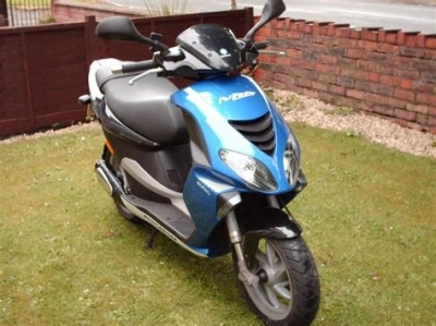 De onderdelen catalogus van de Piaggio Nrg Power Dt 2006, 50cc