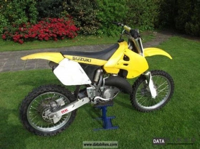 De onderdelen catalogus van de Suzuki Rm125 1999, 125cc