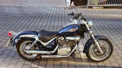 De onderdelen catalogus van de Suzuki Vl125 Intruder 2002, 125cc