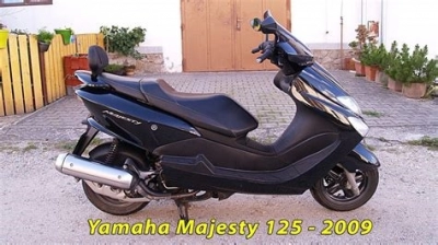 De onderdelen catalogus van de Yamaha Yp125e Majesty 2009, 125cc