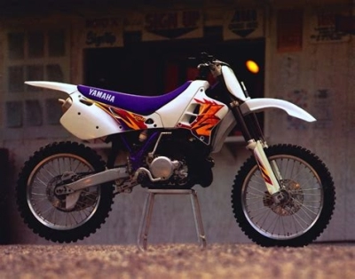 De onderdelen catalogus van de Yamaha Yz250lc 1995, 250cc